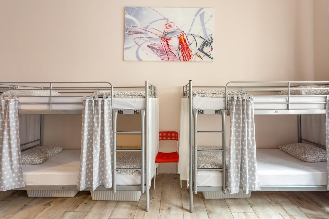 Babel Hostel, Dworzec Pkp, Rynek Wrocław Extérieur photo